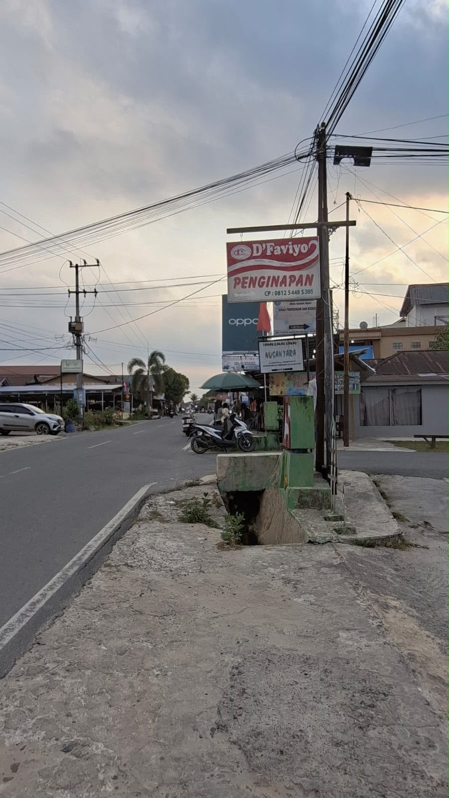 Akses jalan dan penanda lokasi D'Faviyo