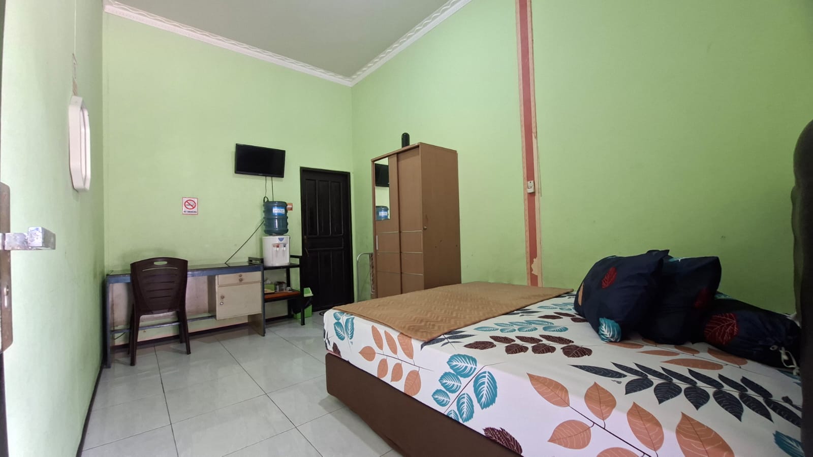 Kamar D'Faviyo 3